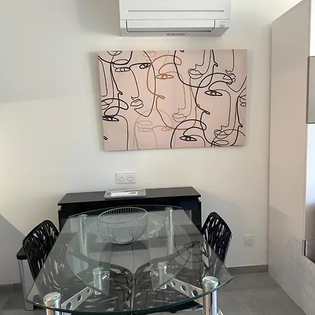 Superbe Climatisé Sur Le Port De Appartement Hyères